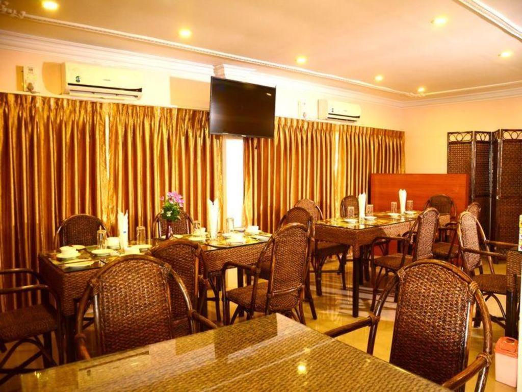 Real Link Hotel Yangon Exterior photo