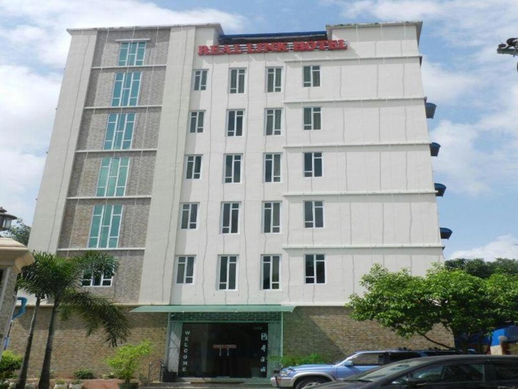 Real Link Hotel Yangon Exterior photo
