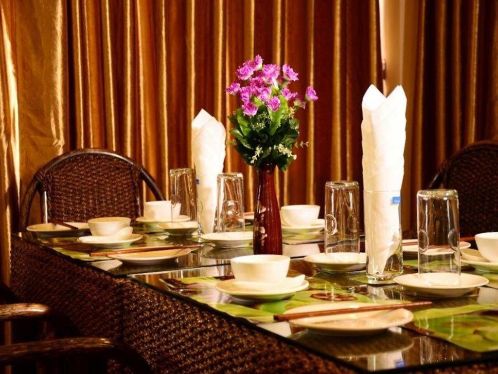 Real Link Hotel Yangon Exterior photo